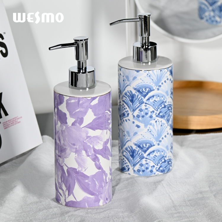 Porcelain Nordic bathroom accessory set soap dispenser 